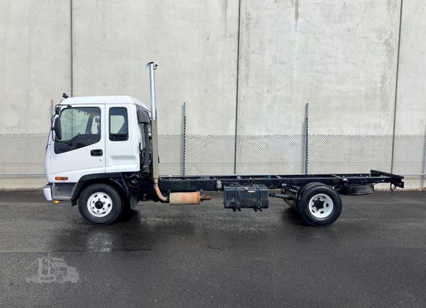 view cab and chassis trucks